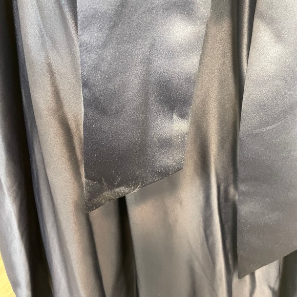 Xscape 3D Floral Applique Illusion Bodice Ball Gown In Navy Size 18W New - Picture 6 of 16